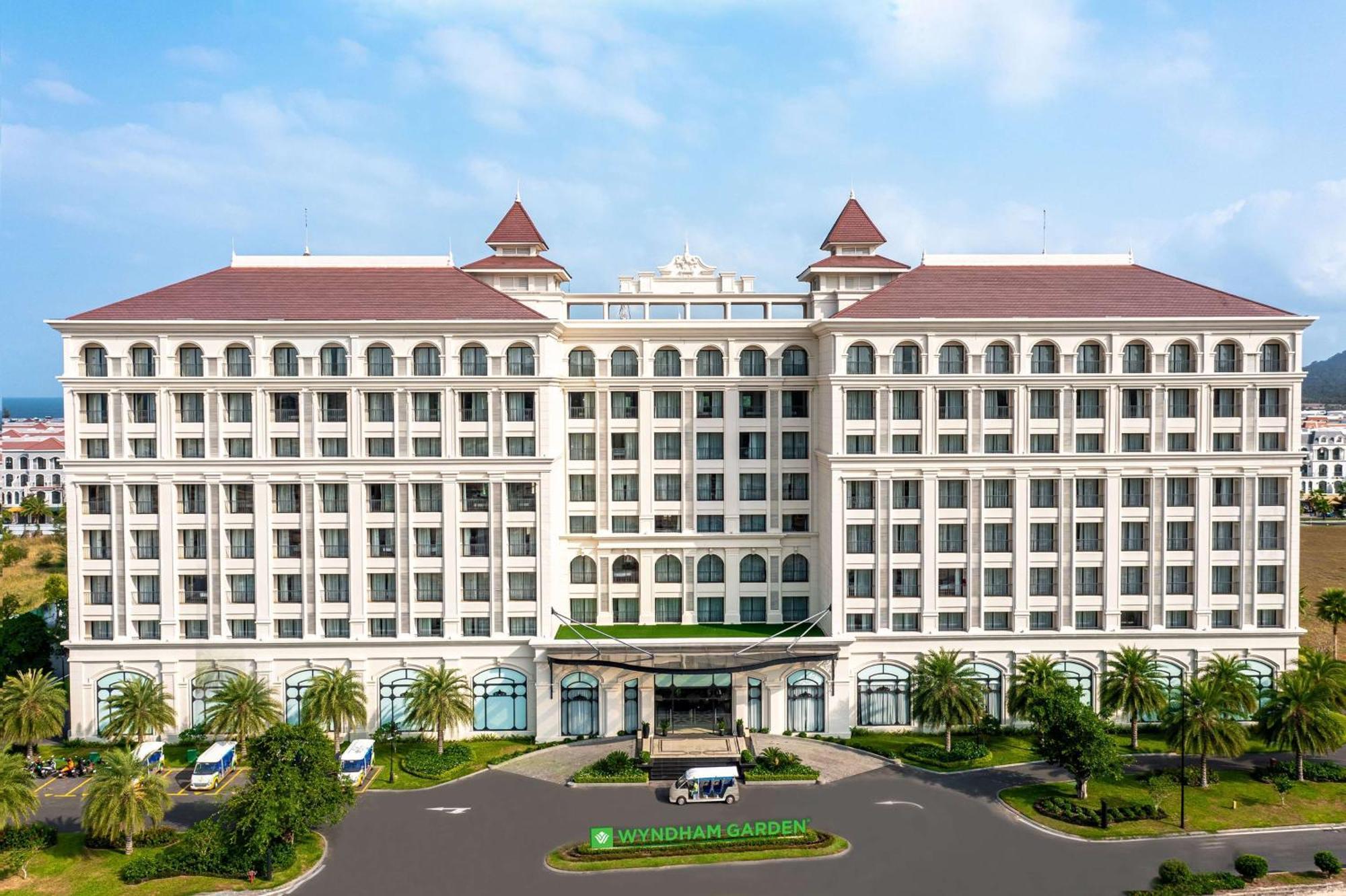 Готель Wyndham Garden Grandworld Фукуок Екстер'єр фото